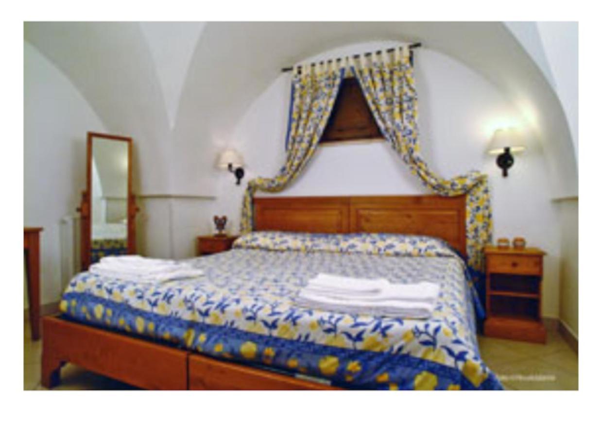 Room In Bb - Stunning Quadruple Room In Ancient Masseria Near The Sea In A Quiet Olive Trees Ostuni Luaran gambar